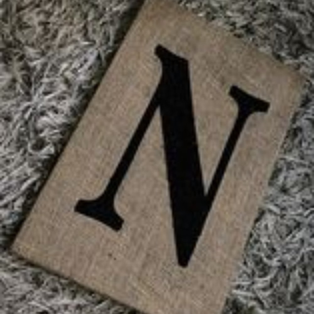 Burlap fall decor with "N"
